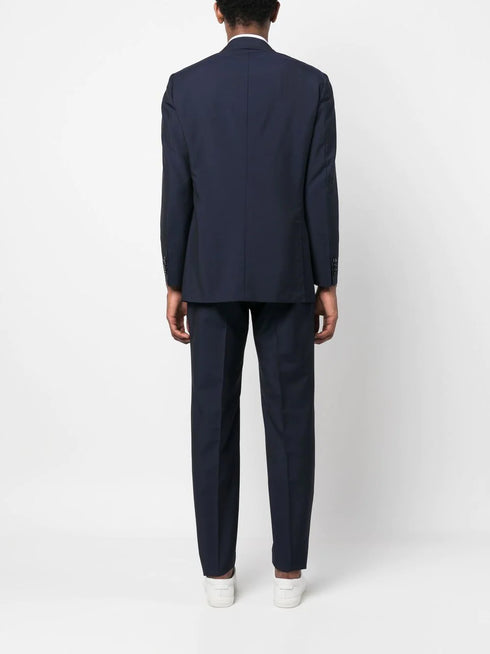 single-breasted tailored suit